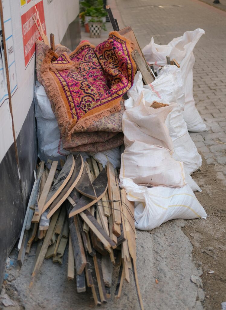 Fachgerechte Mülltrennung und Recycling bei Abbrucharbeiten – RUTEK Service NRW